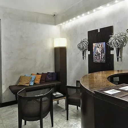 Guest house Intown Luxury House 3*