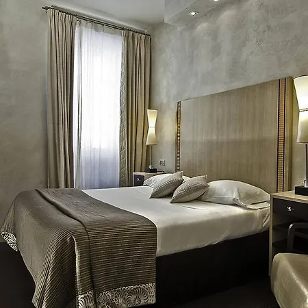 Guest house Intown Luxury House 3*